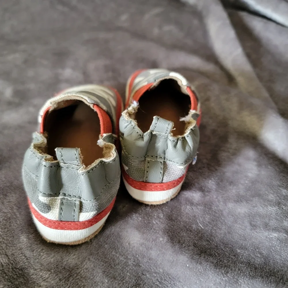 Robeez Slip On Shoes Kids 6-12 Months Camo Excellent Elastic Gusset Soft Sole